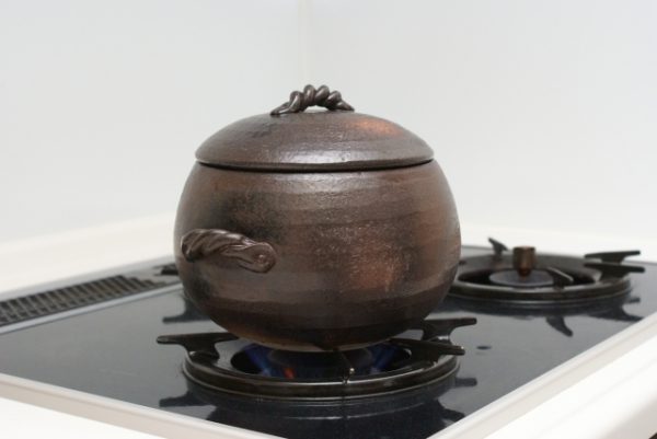 kitchenware-earthenware-pot